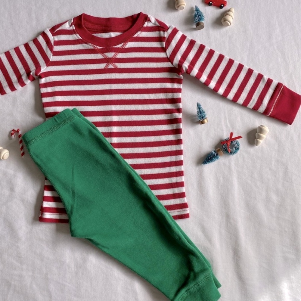 Primary Christmas Pajama Set